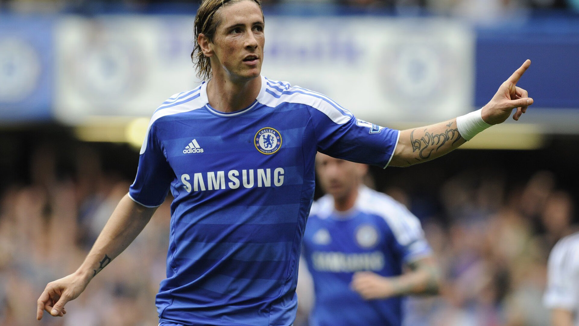 《勇士主场惜败湖人,系列赛总比分1-1》,2021勇士vs湖人比分