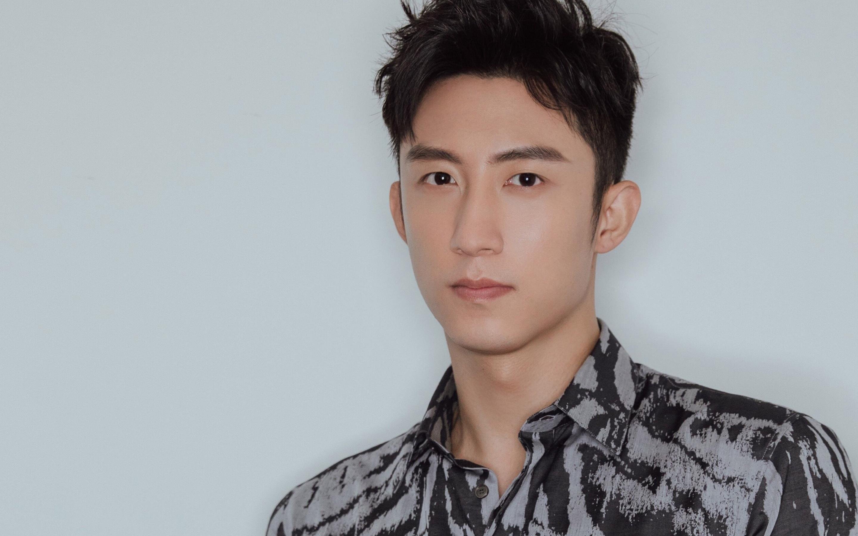 丁浩在“湾区杯”围棋大棋士赛中表现出色